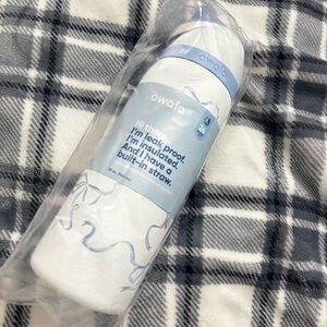 NWT authentic owala Bowala blue bows water bottle Owala UO Exclusive FreeSip 32